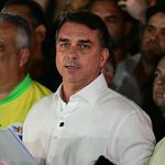 Aliados dizem que Flávio está a caminho dos EUA e pediu asilo para Trump
